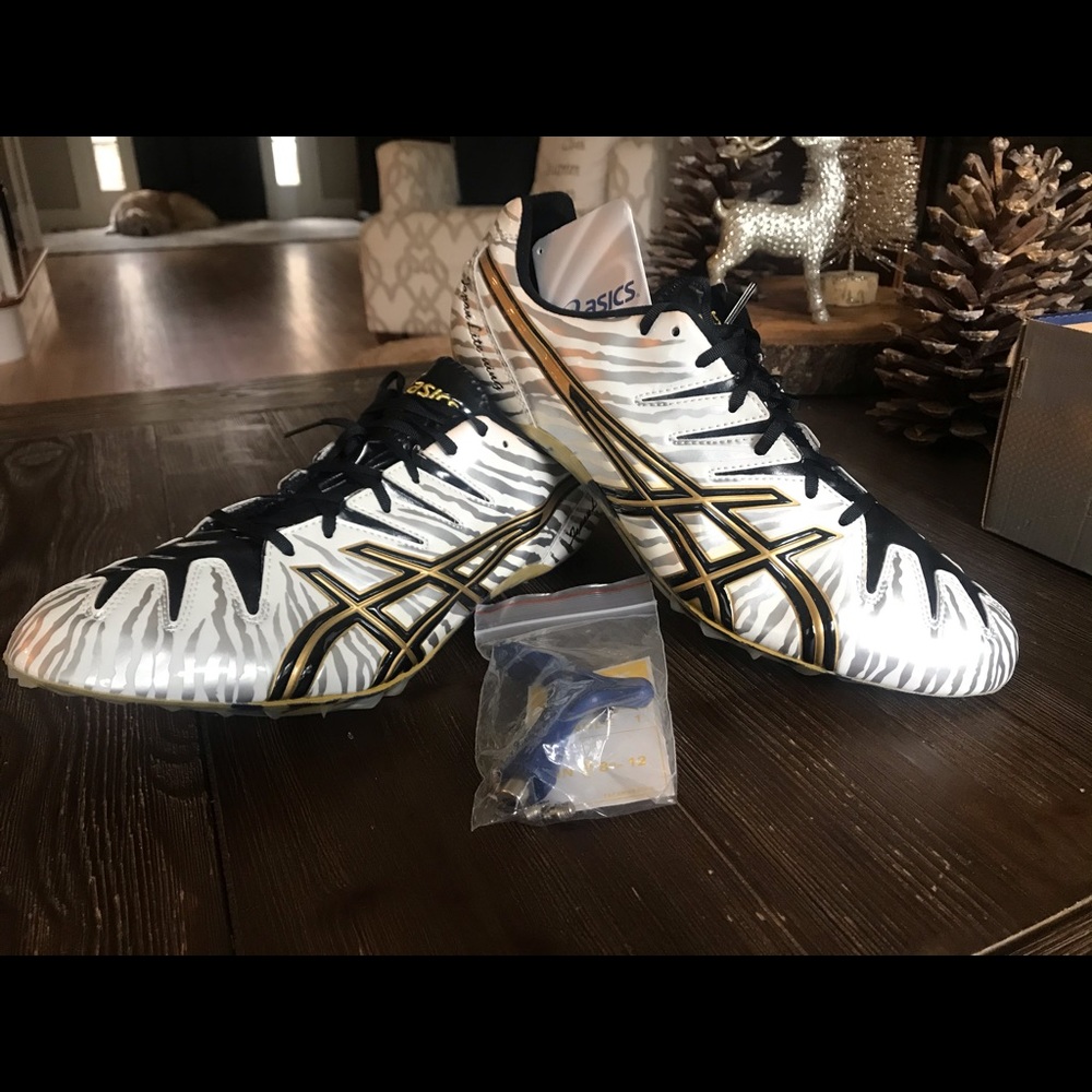 ASICS Mens track shoe
